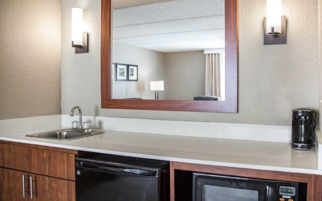 Comfort Inn & Suites Orlando North