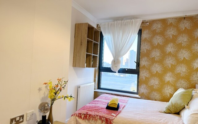 Canary Wharf two Bedroom Apartment