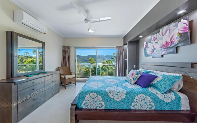 Panoramic Island Views