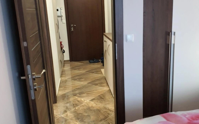 Boutique Apartment with Free Parking