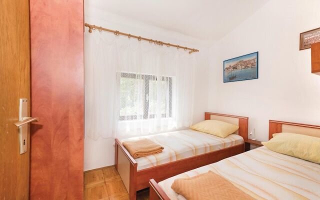 Awesome Home in Jadrija With Wifi and 2 Bedrooms