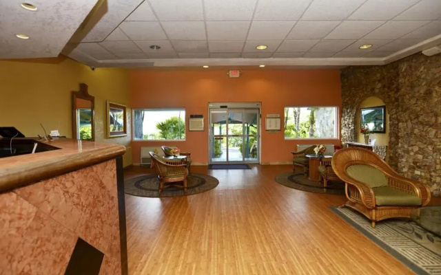 Lindbergh Bay Hotel and Villas