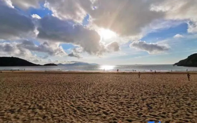 Yinhai 123 Guesthouse