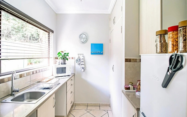 LeoZet Self catering apartment