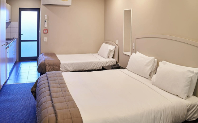 Azena Motels – Guest Rooms – Christchurch