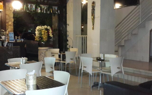 OYO 90078 The Bali Rama City Hotel