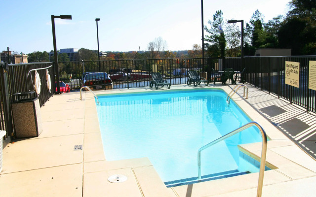 Hampton Inn Atlanta-North Druid Hills Hotel