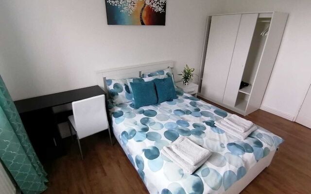 White City Apartment, Your London Stay