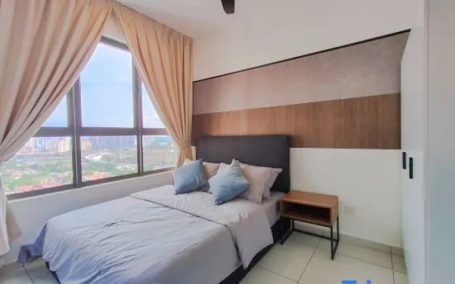 Platz Infinity Pool KLCC View 3Bedroom