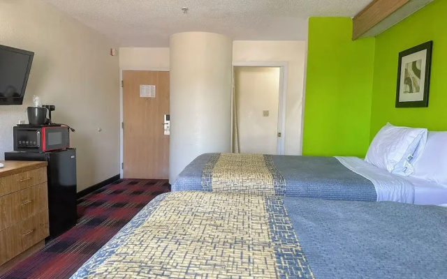 Classic Inn By Townhouse American Way Memphis I 240