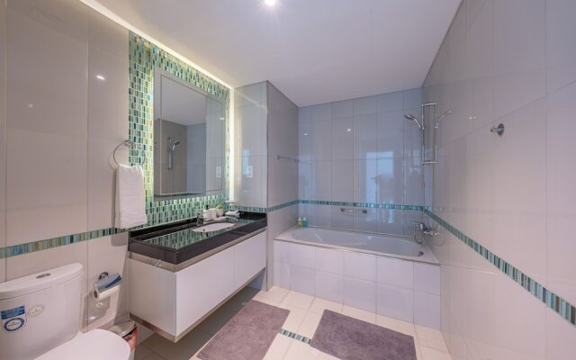 Tanin - Luxury Waterfront Apt with Stunning Marina Views