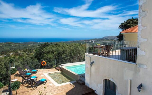 Villa Cretan View with Heated Swimming Pool