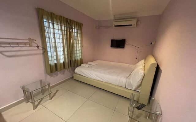 OYO 90414 Idyllic Paradise Guest House