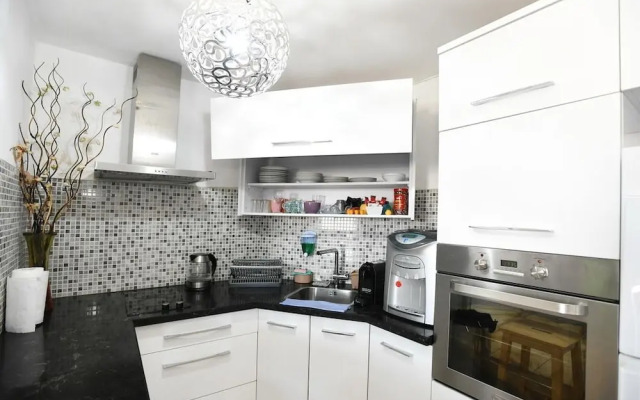 Avi's Suites - 44 Hativat Hanegev