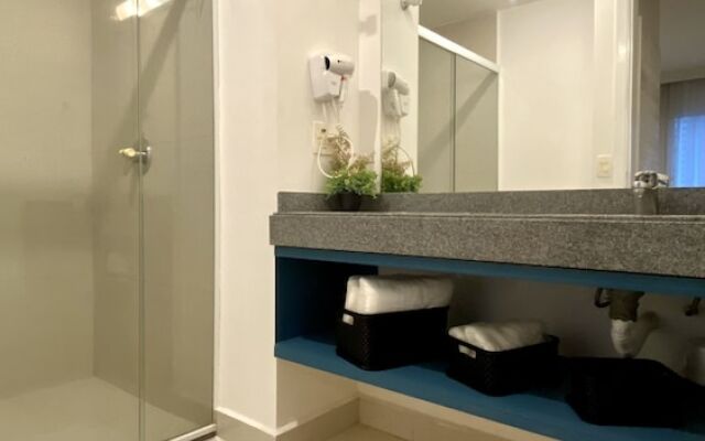 QSA - Anora Spaces - Metropolis Alphaville