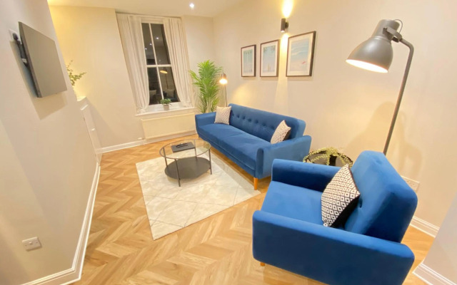 Scarborough Stays - Captain Bay Apartments