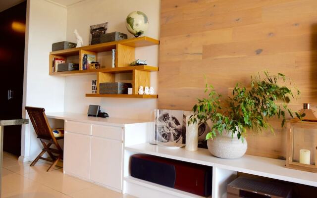 1 Bedroom Apartment in Green Point Cape Town