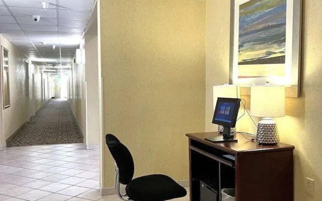 Holiday Inn Express Litchfield