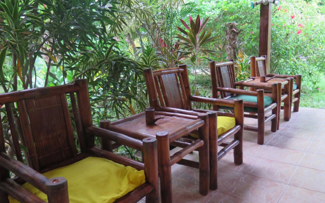 Mystic Divers Guesthouse