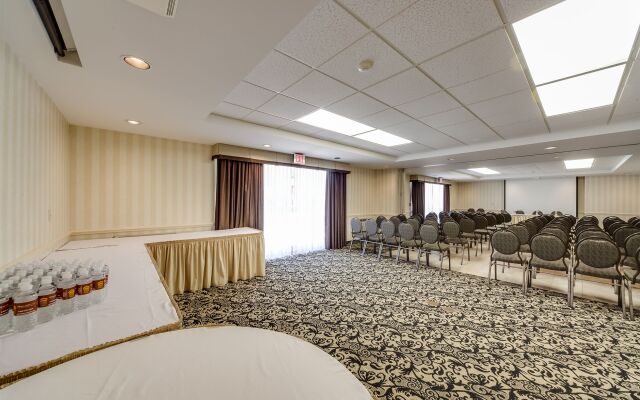 Monte Carlo Inn Toronto - Markham