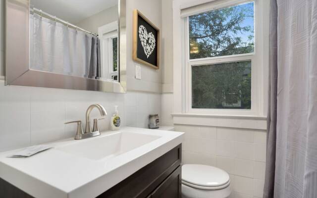 Charming Old Town Bungalow W/ Free Cruiser Bikes