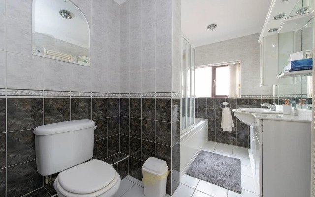 BookedUK - Bungalow House in Roydon