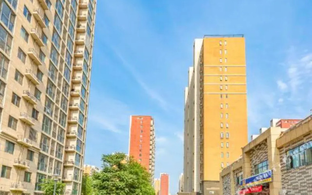 7Days Inn Chain Hotel (Beijing Yinghai Huangyi Road Nanhai Jiayuan)
