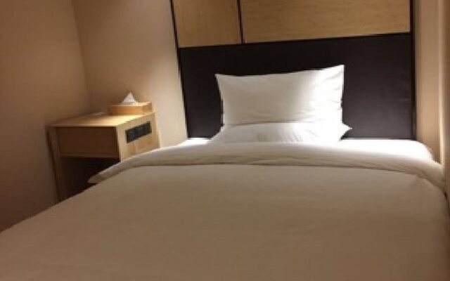 Ji Hotel (Beijing Temple of Heaven)