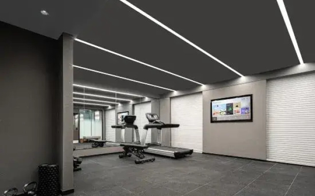 Atour Hotel Fuyang Yingzhou Wanda Plaza