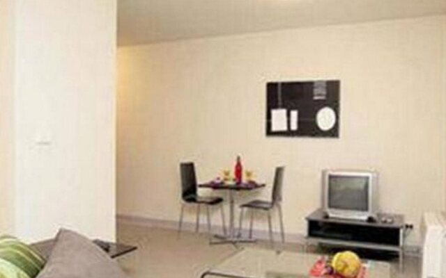 Plum Carlton Serviced Apartments