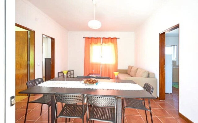 House With 2 Bedrooms in Carvoeira, With Furnished Terrace and Wifi