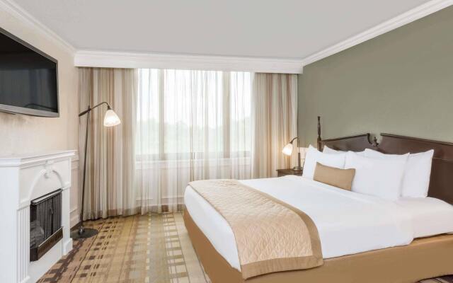 Clarion Hotel and Suites