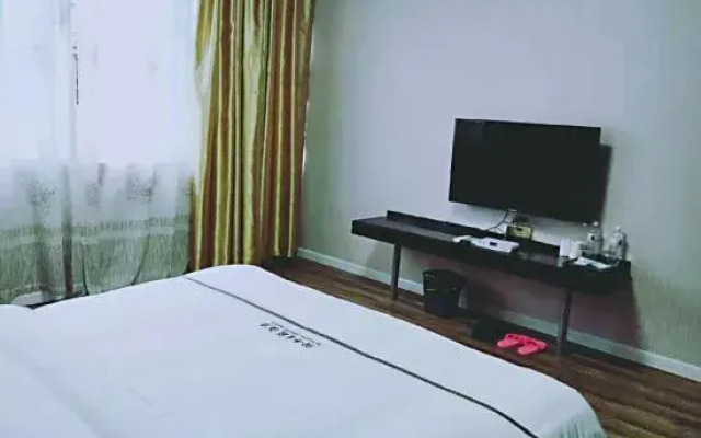 Runfeng Hotel Sandu