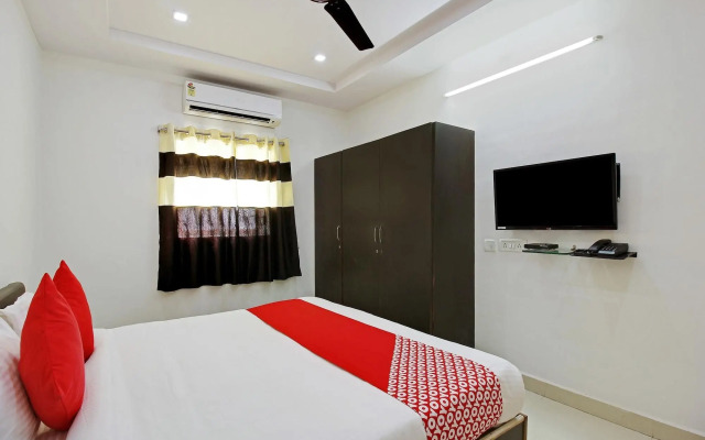 Golden Hive By OYO Rooms