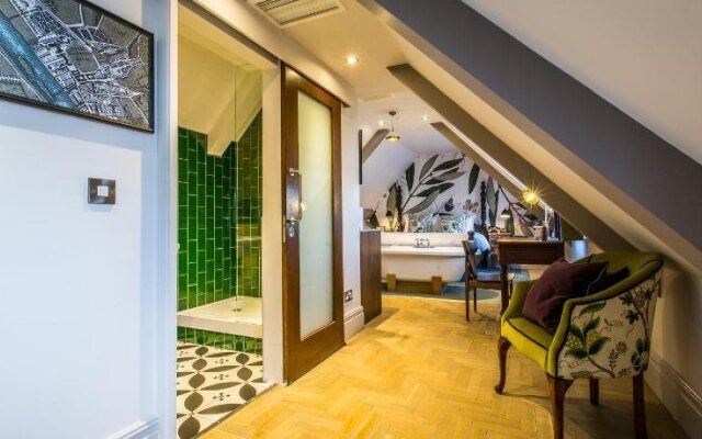 Orange Tree Hotel