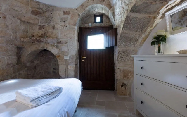 Trullo Pietra Antica