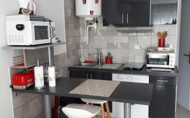 Studio avec jardinet