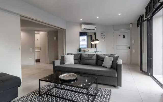 Fantastic Central Athens Suite With Rooftop Deck