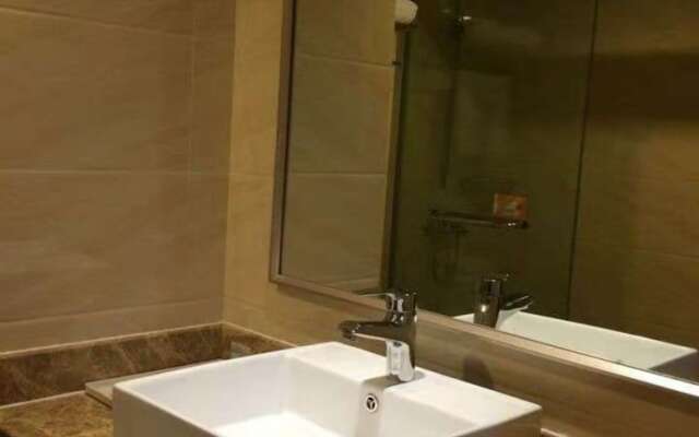 Hanting Hotel Shanghai Jiaoda Jiangchuan Road Metro Station New