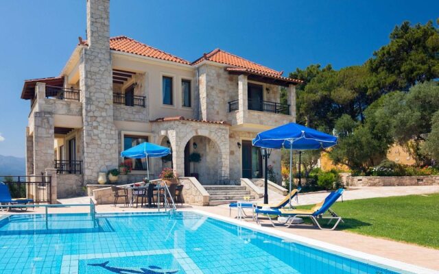 Family Friendly Villa Hermes With Private Pool