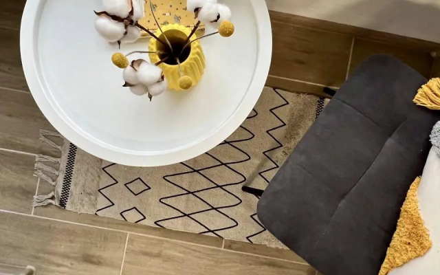 Хэппи Пипл на ул. Генерала Дьяконова, д.3