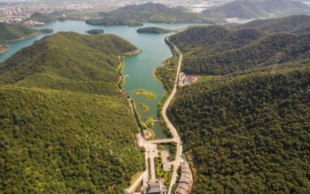 Sunny Resort Jiulong Lake Health Pavilion
