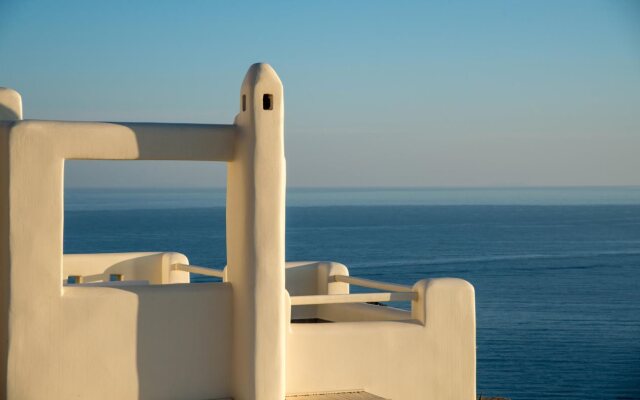 Naxos Rock Villas