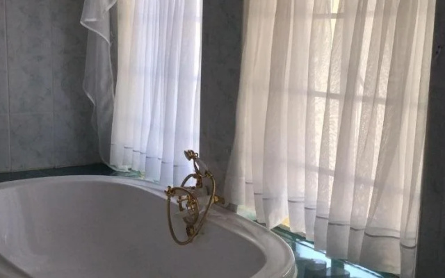 Florentia Guest House
