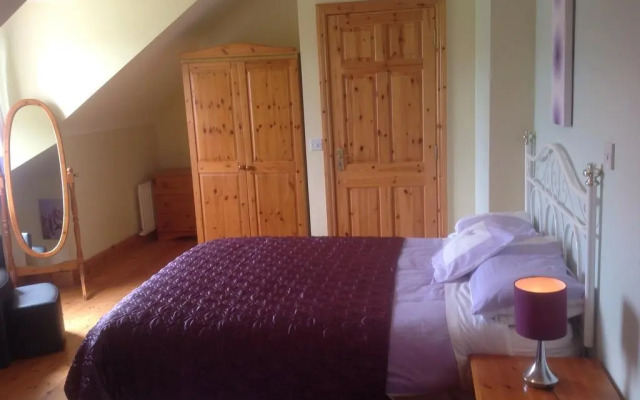 Loughrask Lodge Bed & Breakfast