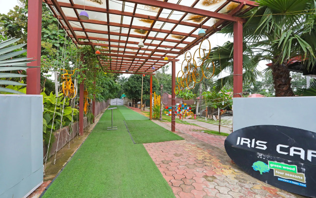 Capital O 18792 The Grand Neelam