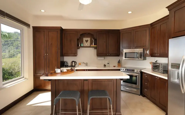 CR Luxury Altavista 2B 3 Bdrm