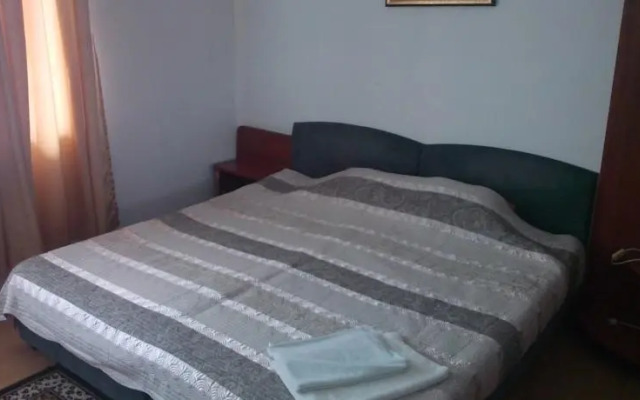 Ambrozia Guest Rooms