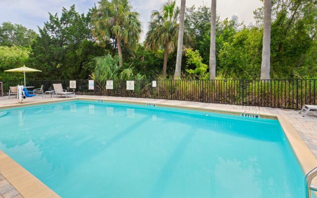 Holiday Inn Express Hotel & Suites Largo-Clearwater by IHG