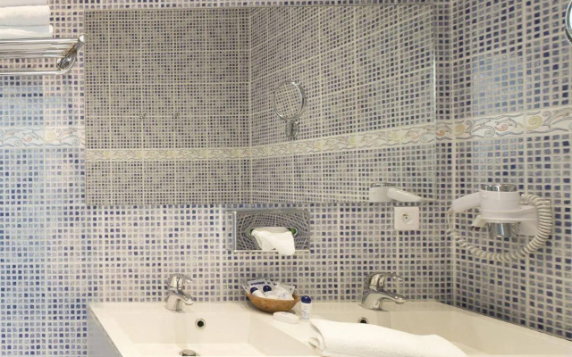 Hotel La Villa Juan Beach